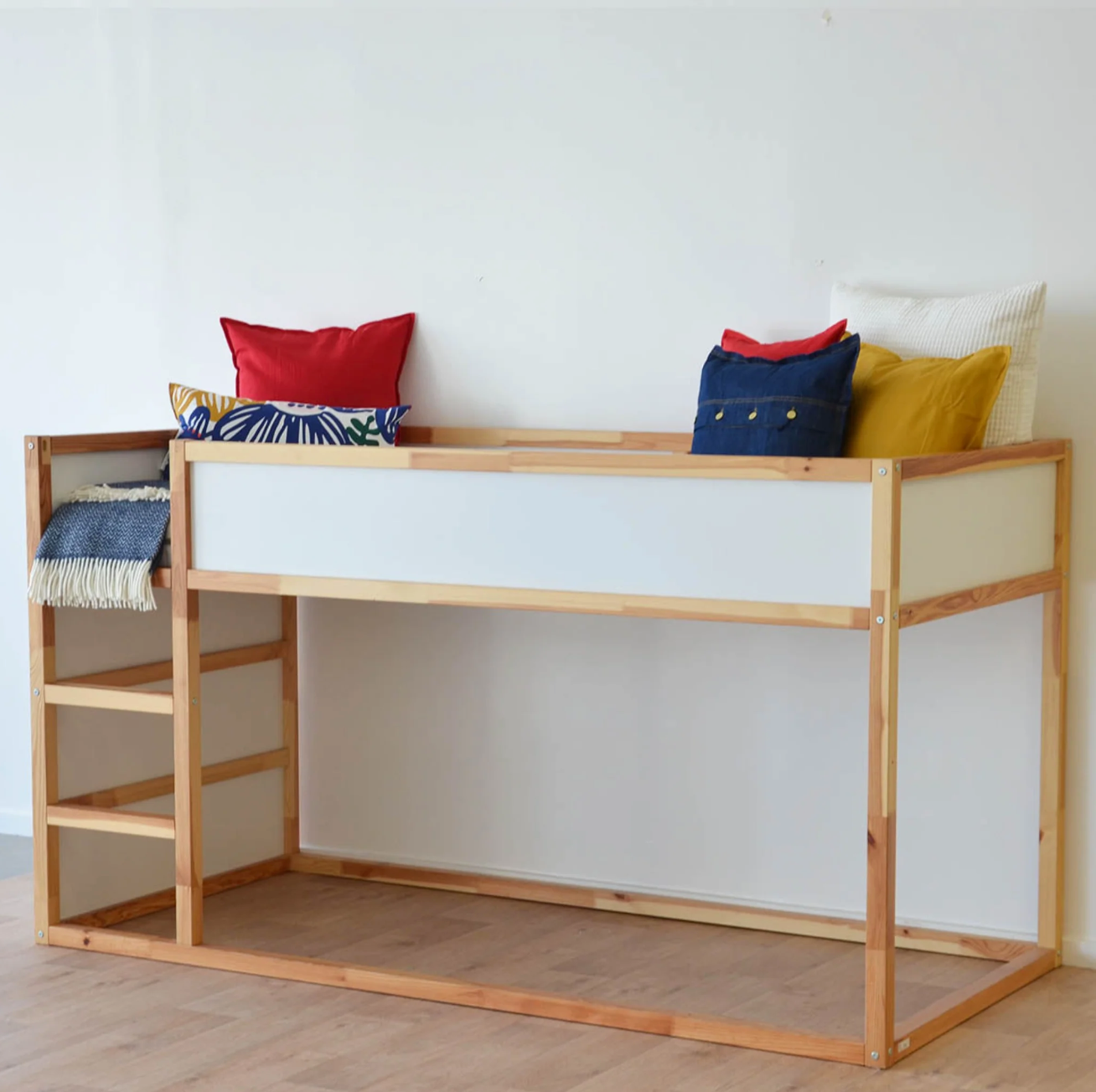 Ikea Kura Reversible Bed, 90x200cm, White / Pine inc. 1x Mattress (10155707367711)