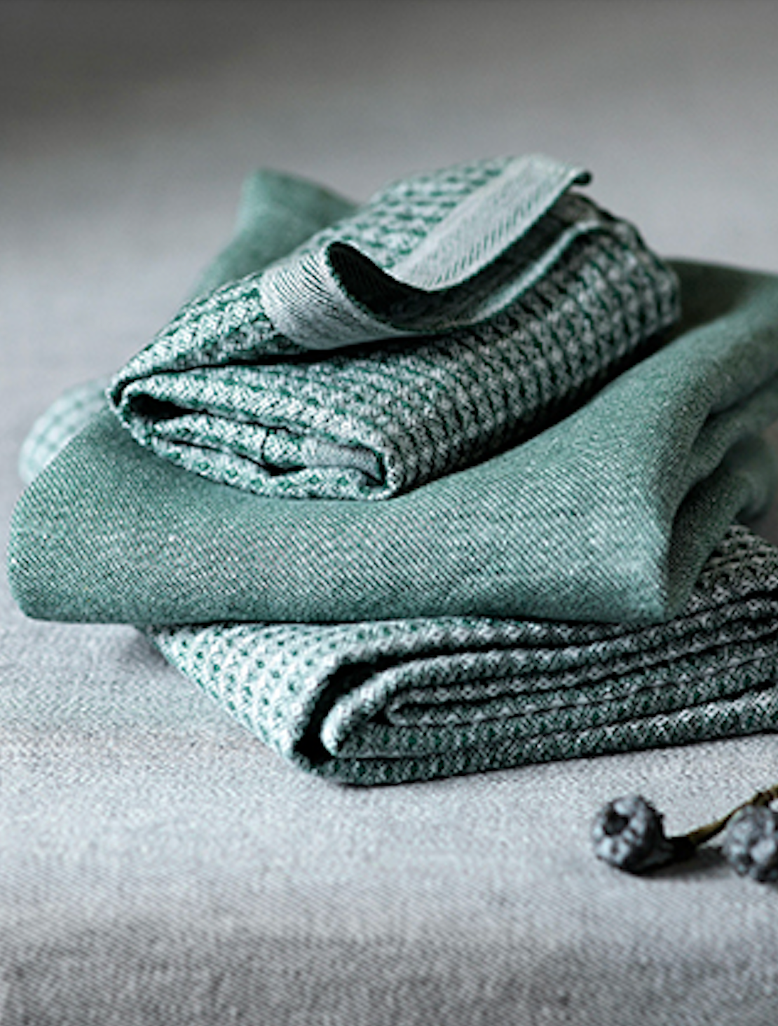 Maija Linen-Tencel Waffle Tea Towel, White-Aspen Green (10238178492703)