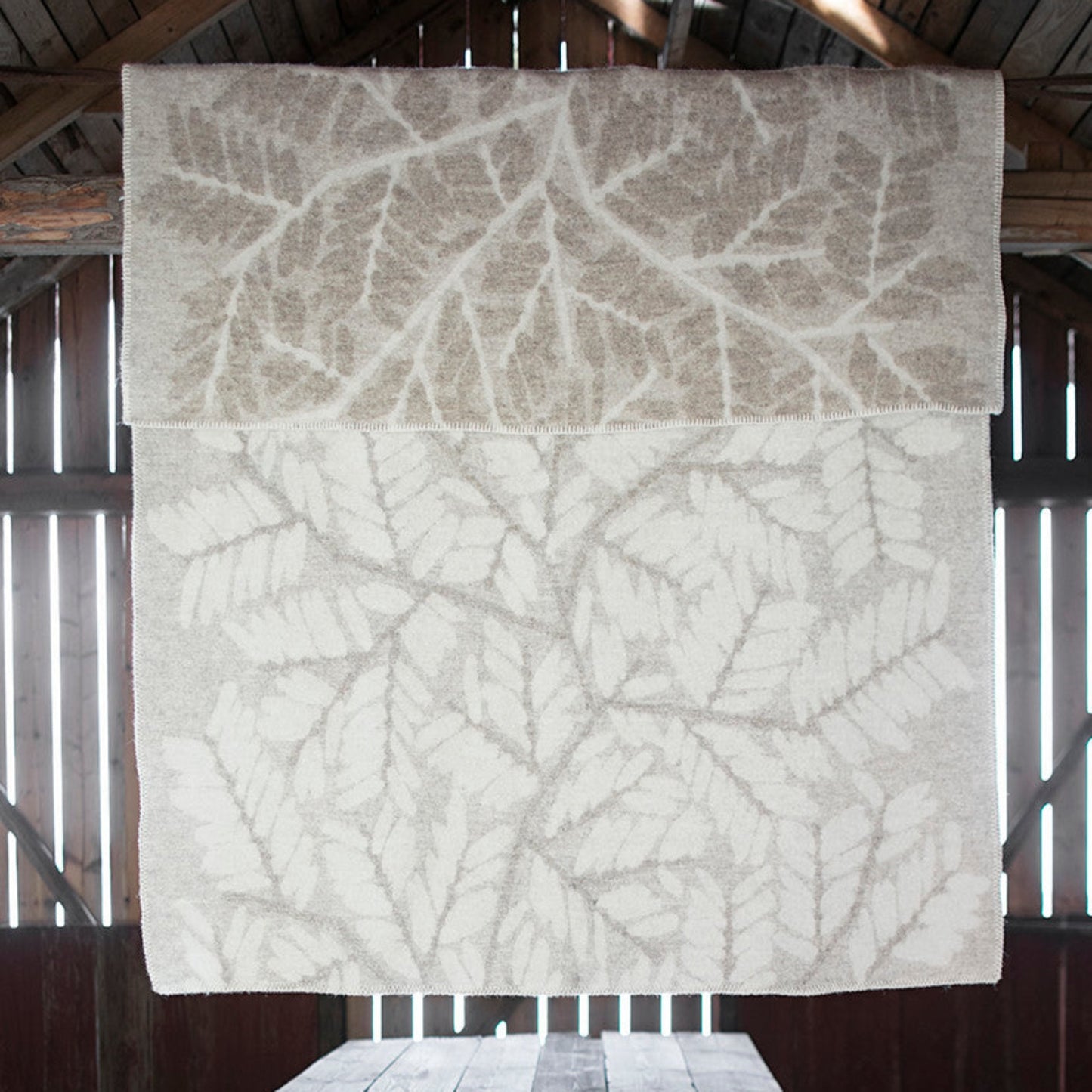 Verso Branch Wool Blanket 130x180cm, Beige-White (8709491523871)