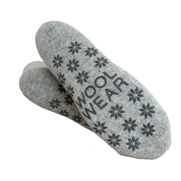 Snowflakes Anti-Slip Wool Socks, Grey – Nordic Chill