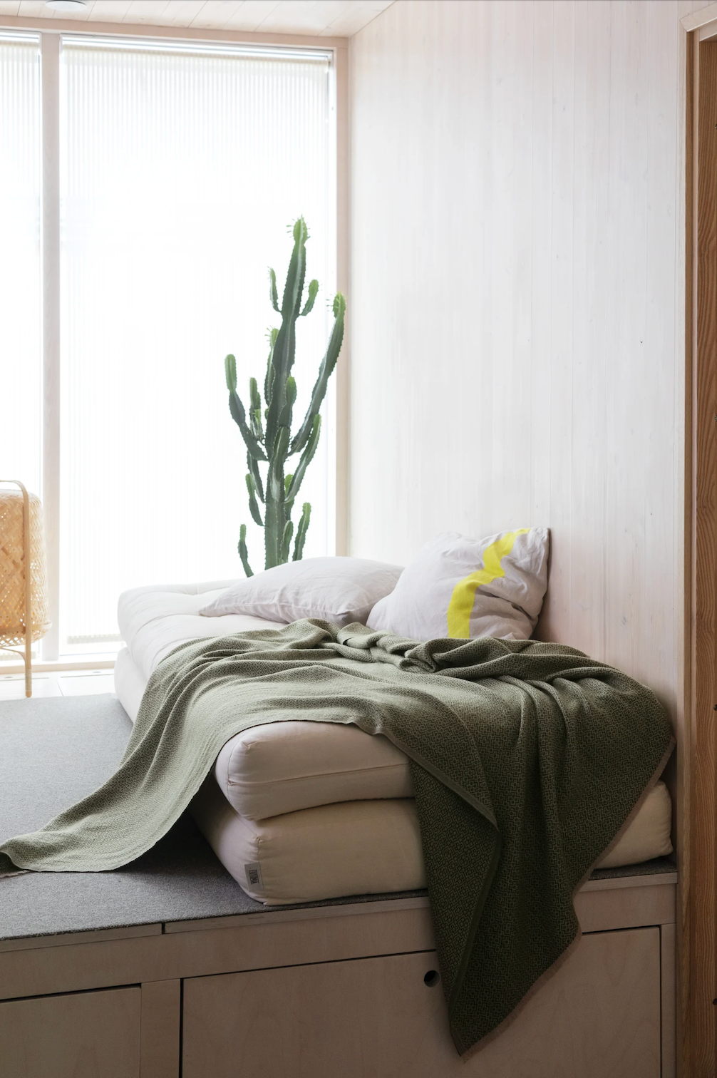 Koli Super Soft Merino Throw, Beige-Olive (10238094344479)