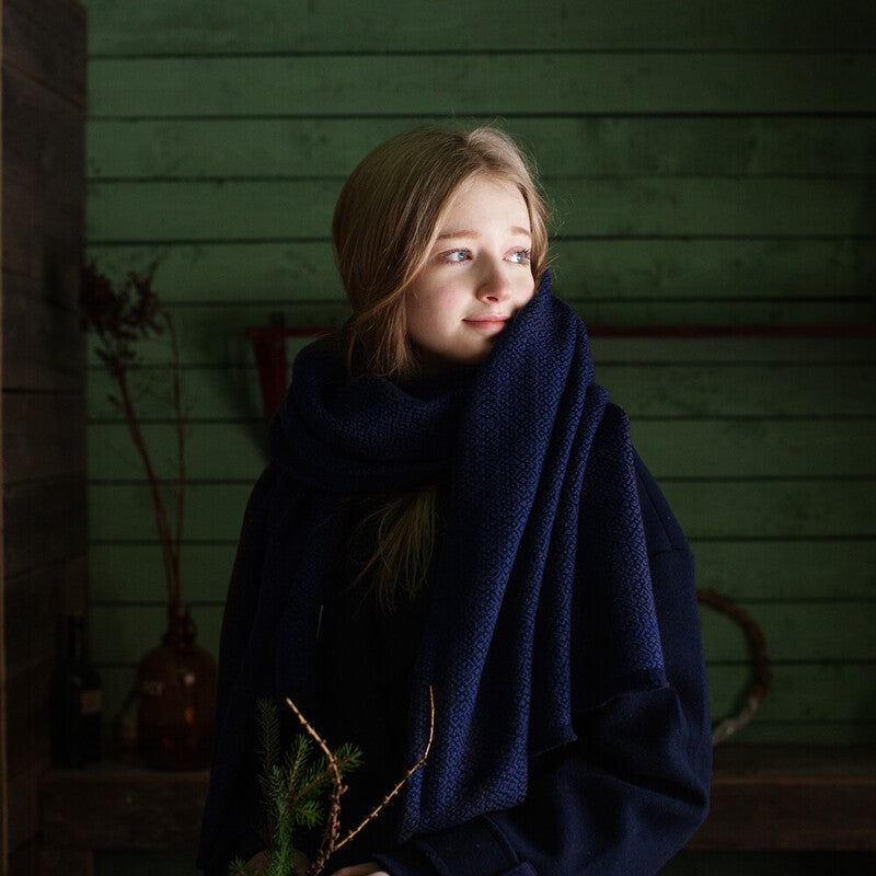 Koli Super Soft Merino Scarf, Black-Blue (10233137365279)