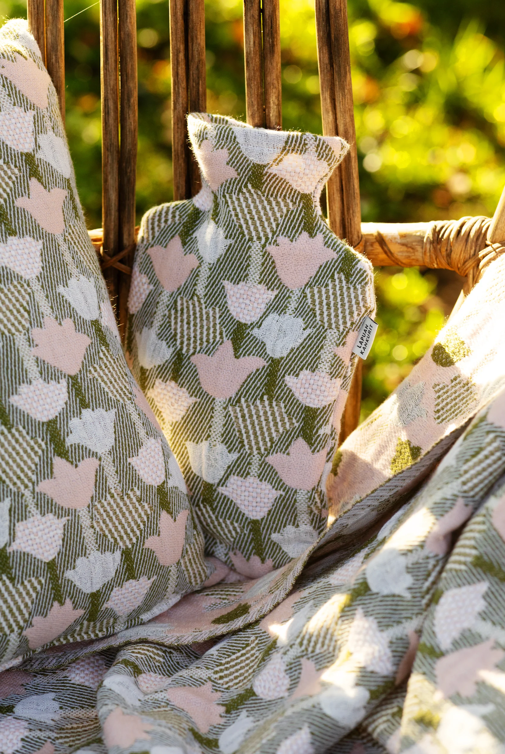 Tulip Tulppaani Merino Wool/Linen Cover with Hot Water Bottle, Rose-Olive (10152734392607)