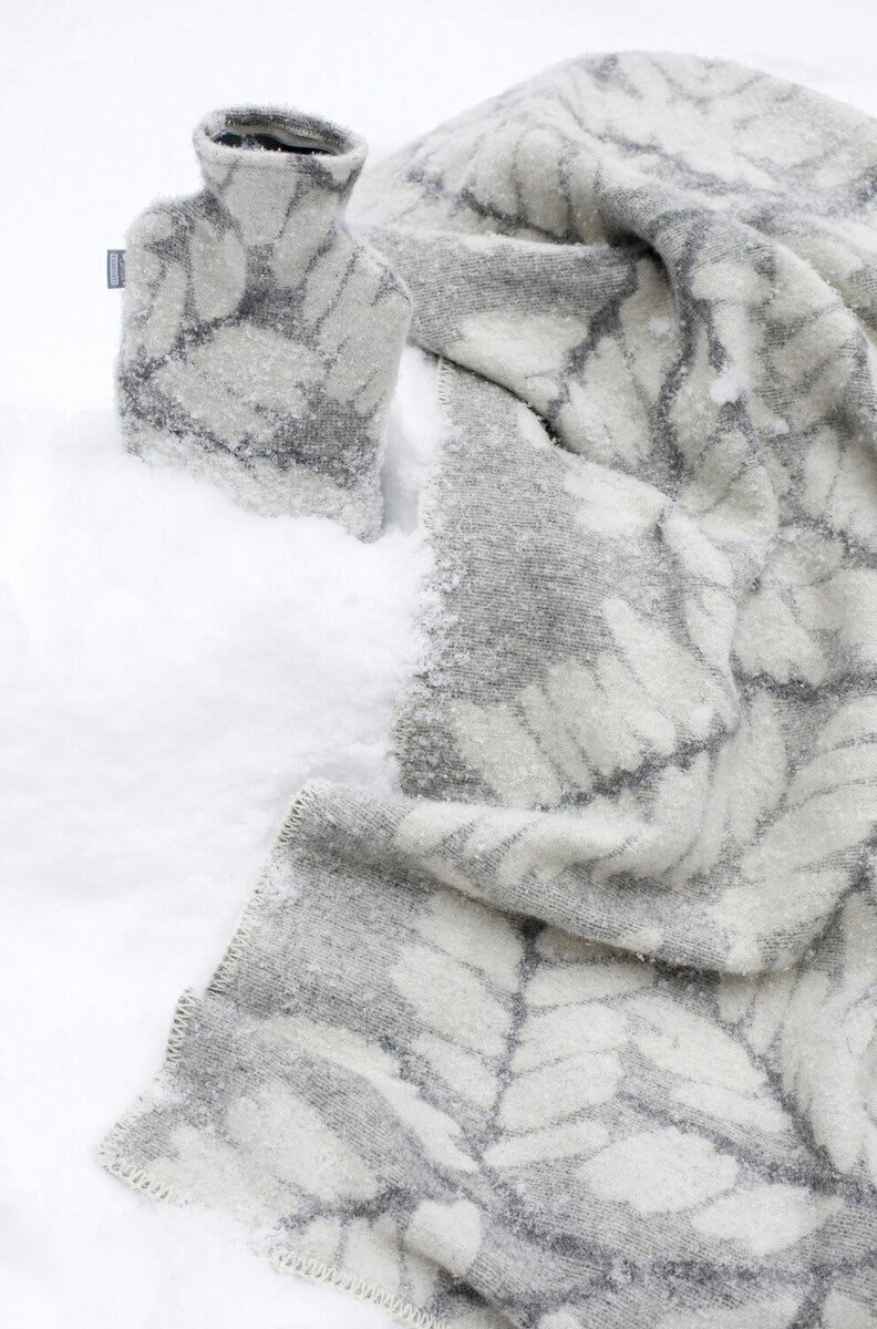 Branch Verso Hot Water Bottle with Wool Cover 2L, White-Grey (9788173713695)