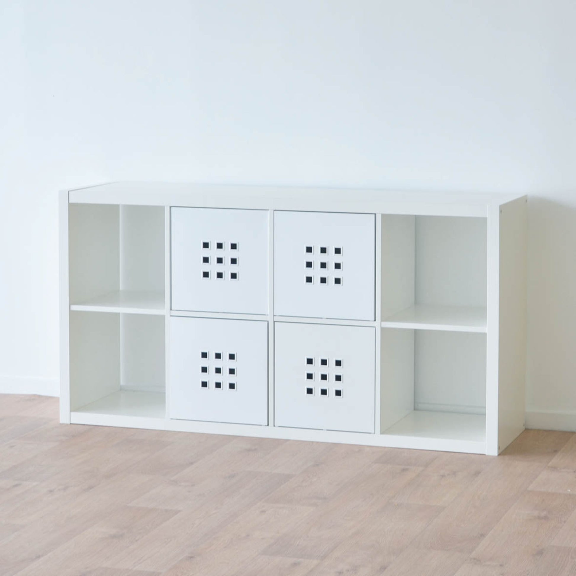 IKEA Kallax 2x4 Shelving unit, 77x147cm, White (384169948)