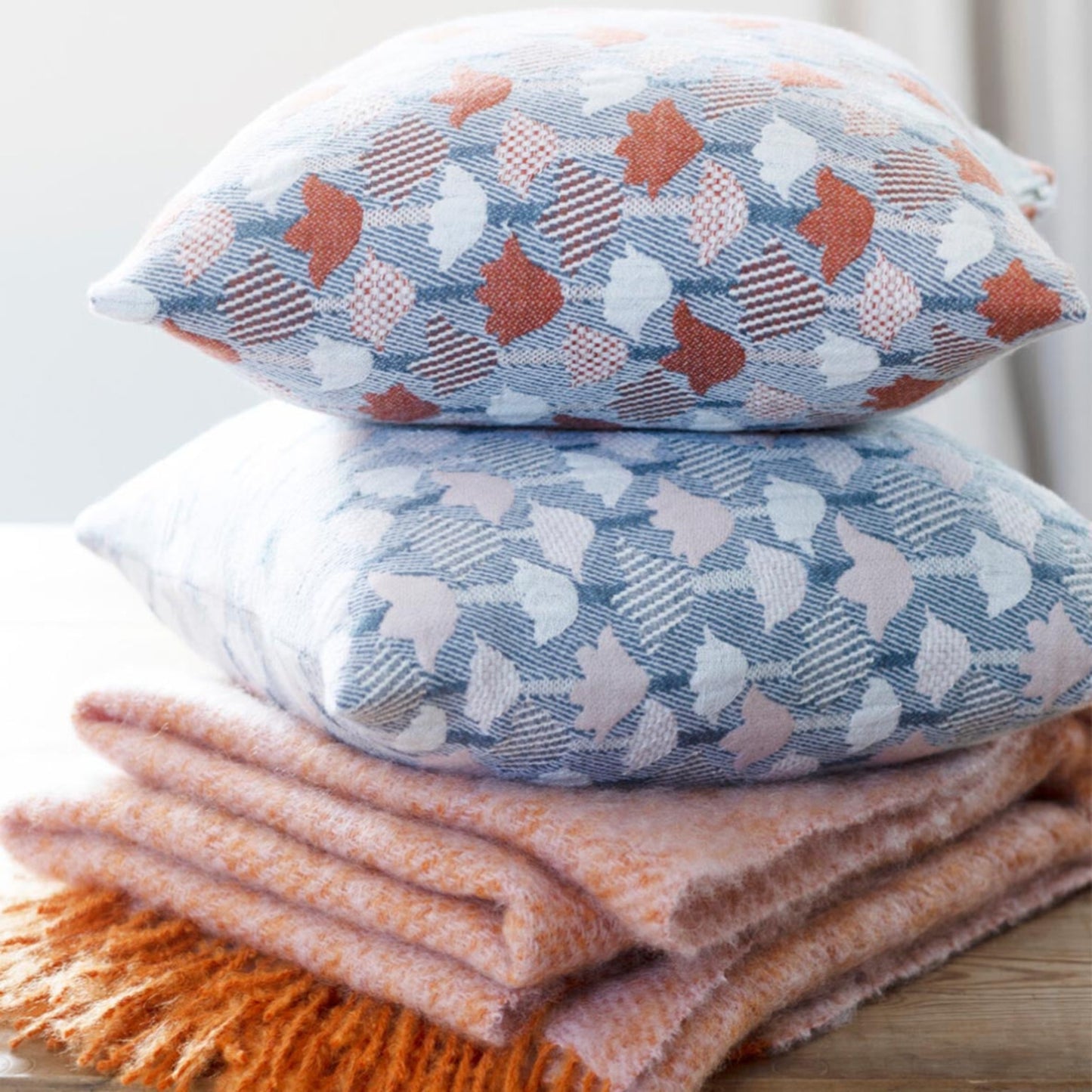 LAPUAN KANKURIT Tulppaani Wool and Linen Cushion Cover, 45x45cm (4571954020417)